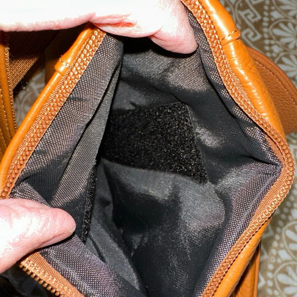 Roma Leathers R or L Lock, 4 Keys Concealed Carry Crossbody - Tan - Picture 15 of 15